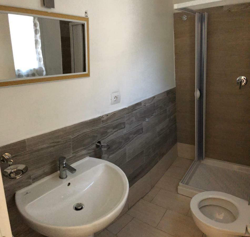 Villaggio Le Venelle 里约滨海 外观 照片